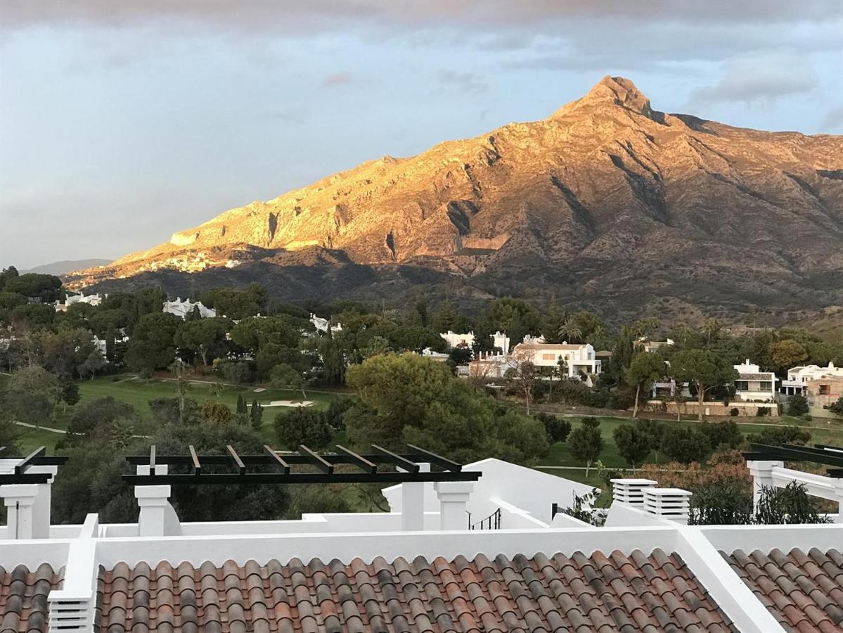 Aloha Gardens Near Puerto Banus With Breathtaking Mountain View Appartement